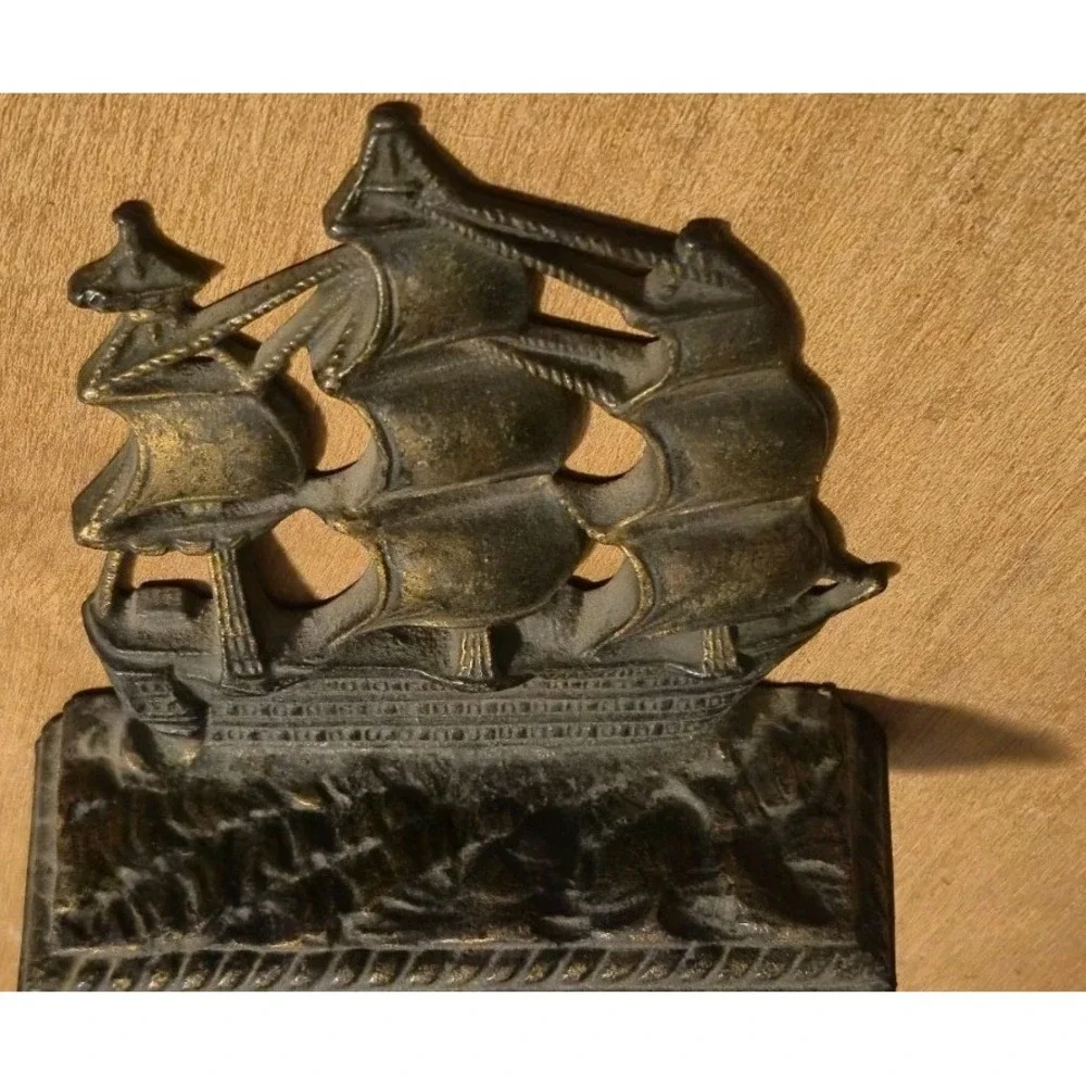 Cast‎ Metal Sailing Ship Bookend Nautical Decor Heavy Single Maritime